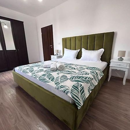 Braytim Residence Free Private Parking Giroc Bagian luar foto