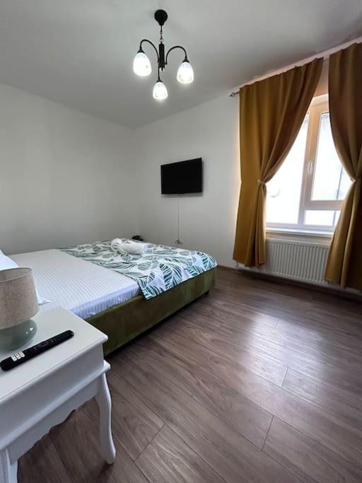 Braytim Residence Free Private Parking Giroc Bagian luar foto