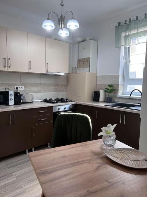 Braytim Residence Free Private Parking Giroc Bagian luar foto